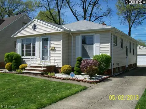 5802 Ridgewood Ave, Parma, OH 44129 photo 2