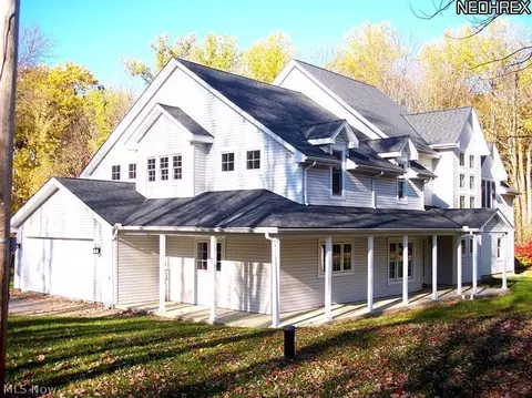 290 Jackson Rd, Aurora, OH 44202 photo 2