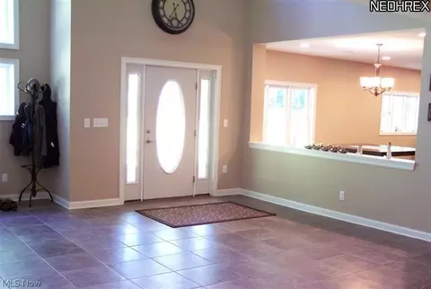 290 Jackson Rd, Aurora, OH 44202 photo 3