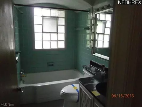 290 E 276th St, Euclid, OH 44132 photo 11