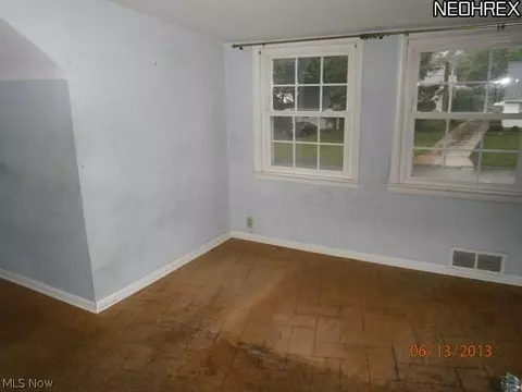 290 E 276th St, Euclid, OH 44132 photo 13