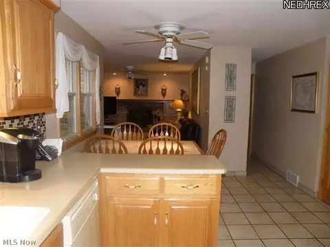 503 Oakridge Dr, Boardman, OH 44512 photo 6