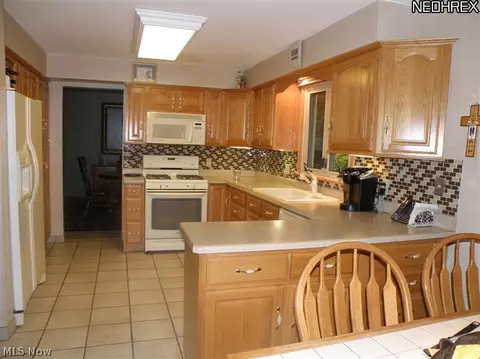 503 Oakridge Dr, Boardman, OH 44512 photo 3