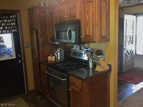 2907 Simpson Rd, Dennison, OH 44621 photo 3