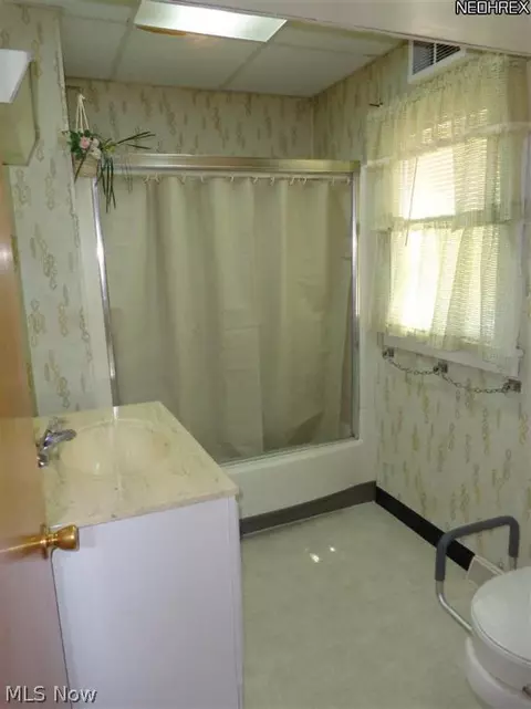 548 Bunker Hill Rd, Ashtabula, OH 44004 photo 10