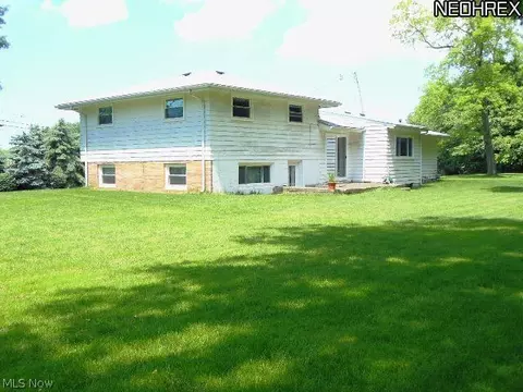 2586 Riverside Dr, Painesville, OH 44077 photo 5