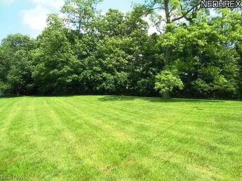 2586 Riverside Dr, Painesville, OH 44077 photo 4