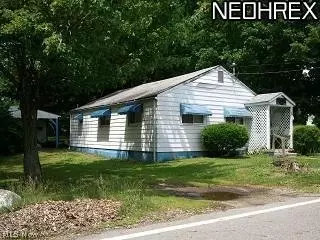 6525 W Shore Dr, Kent, OH 44240 photo 1