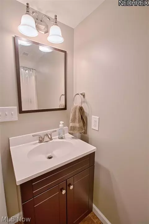 831 Lloyd Rd, Wickliffe, OH 44092 photo 15