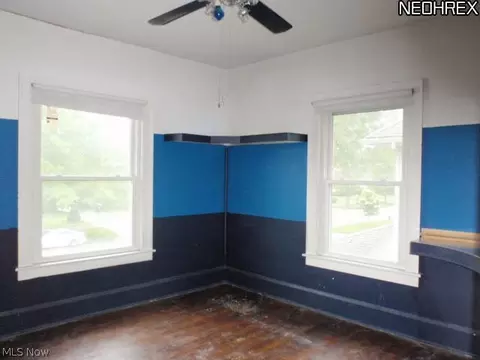 409 Park Ave, Elyria, OH 44035 photo 9
