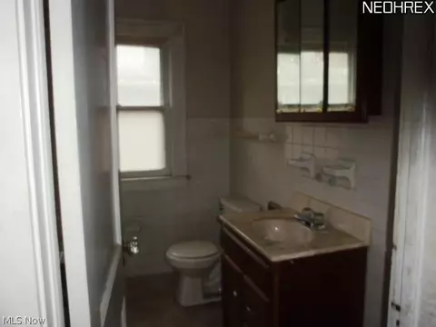 409 Park Ave, Elyria, OH 44035 photo 10