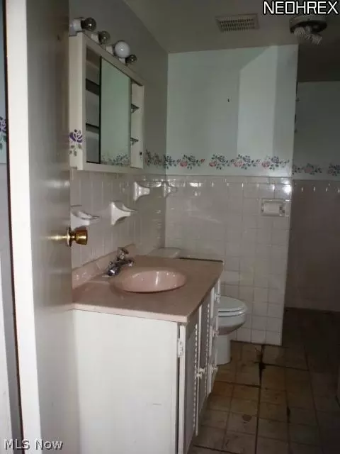 409 Park Ave, Elyria, OH 44035 photo 7