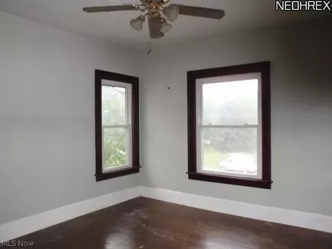 409 Park Ave, Elyria, OH 44035 photo 8