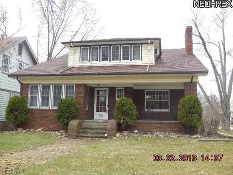 701 Park Ave, Elyria, OH 44035 photo 1