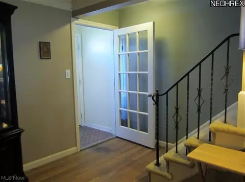 437 E 255, Euclid, OH 44132 photo 10