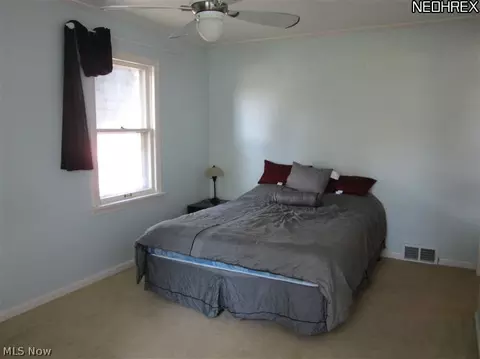 437 E 255, Euclid, OH 44132 photo 6
