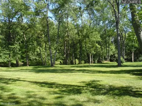 1410 Rustic Bridge Dr, Kent, OH 44240 photo 23