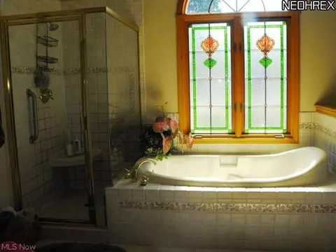 1410 Rustic Bridge Dr, Kent, OH 44240 photo 8
