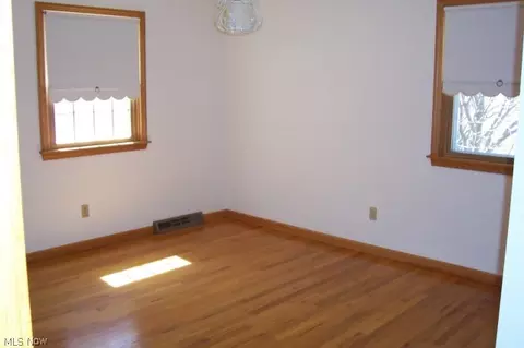 1389 Doncaster Dr, Youngstown, OH 44511 photo 18