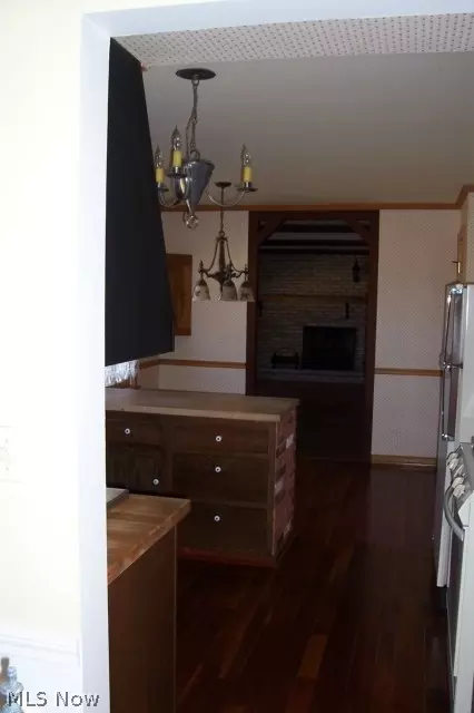 1389 Doncaster Dr, Youngstown, OH 44511 photo 9