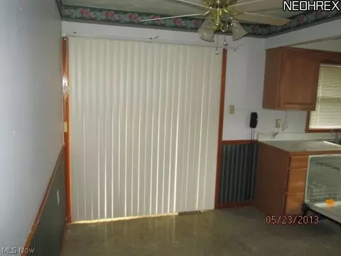 135 Preston, Elyria, OH 44035 photo 6