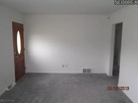 135 Preston, Elyria, OH 44035 photo 5