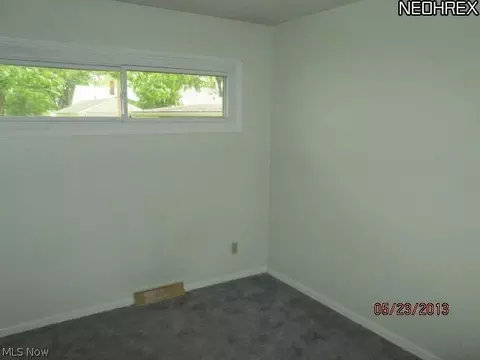 135 Preston, Elyria, OH 44035 photo 8