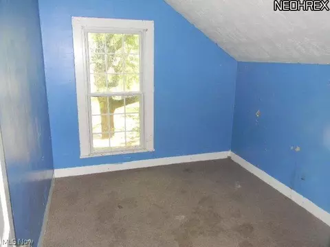 324 8th St, Elyria, OH 44035 photo 7