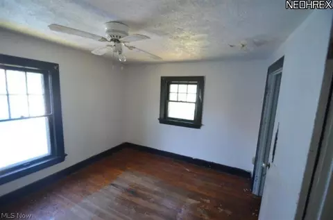 1653 W 4th St, Ashtabula, OH 44004 photo 8