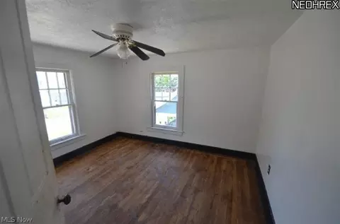 1653 W 4th St, Ashtabula, OH 44004 photo 9
