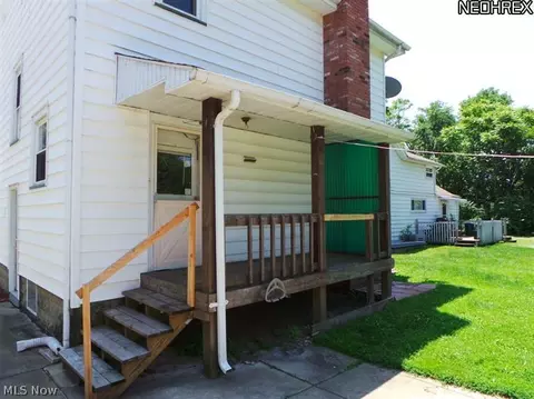 415 W 8th St, Dover, OH 44622 photo 9