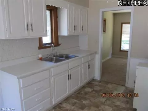 294 Bellfield Ave, Elyria, OH 44035 photo 3