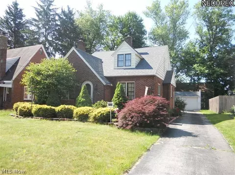 81 Clifton Dr, Boardman, OH 44512 photo 1