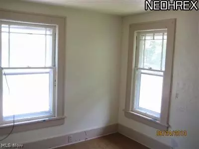 733 Noah Ave, Akron, OH 44320 photo 9