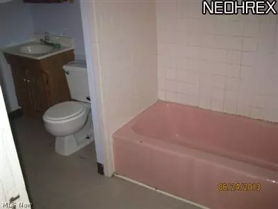 733 Noah Ave, Akron, OH 44320 photo 10