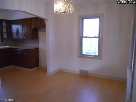 91 Smithfield St, Struthers, OH 44471 photo 5