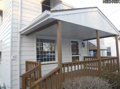 91 Smithfield St, Struthers, OH 44471 photo 2