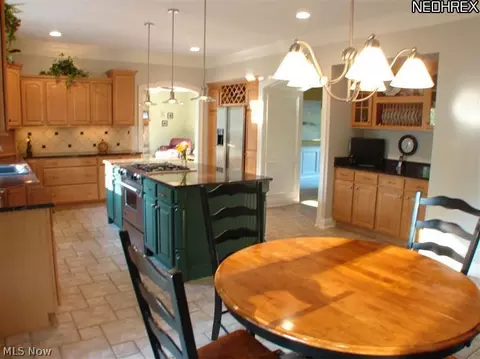 12090 Pheasant Ct, Munson, OH 44024 photo 8