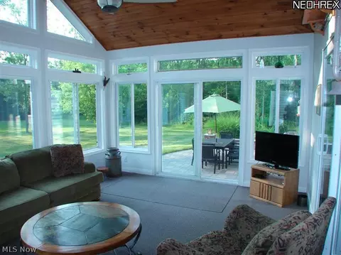 12090 Pheasant Ct, Munson, OH 44024 photo 5