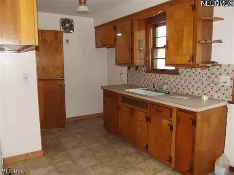339 E 308th St, Willowick, OH 44095 photo 8