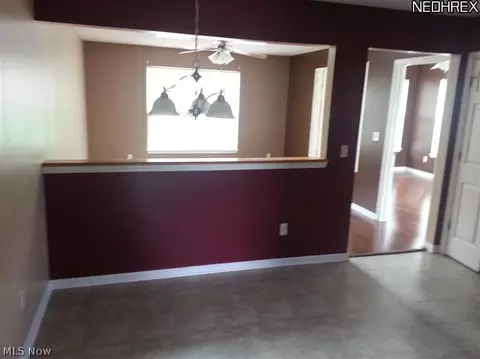 120 Emily Ln, Elyria, OH 44035 photo 3