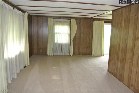 375 Stable Dr, Lagrange, OH 44050 photo 7