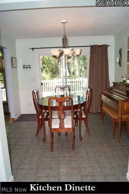 228 Baker St, Berea, OH 44017 photo 7