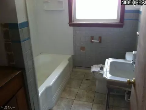 2002 W 16th St, Ashtabula, OH 44004 photo 10