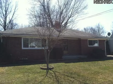 2002 W 16th St, Ashtabula, OH 44004 photo 1