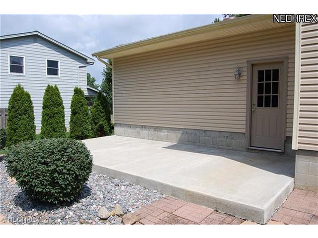771 Sabrina Dr, Youngstown, OH 44512 photo 12