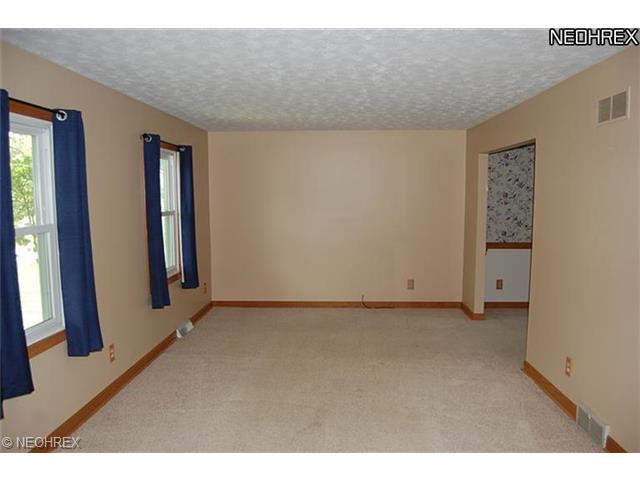 771 Sabrina Dr, Youngstown, OH 44512 photo 5