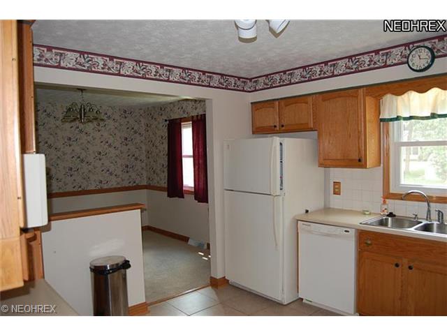 771 Sabrina Dr, Youngstown, OH 44512 photo 4
