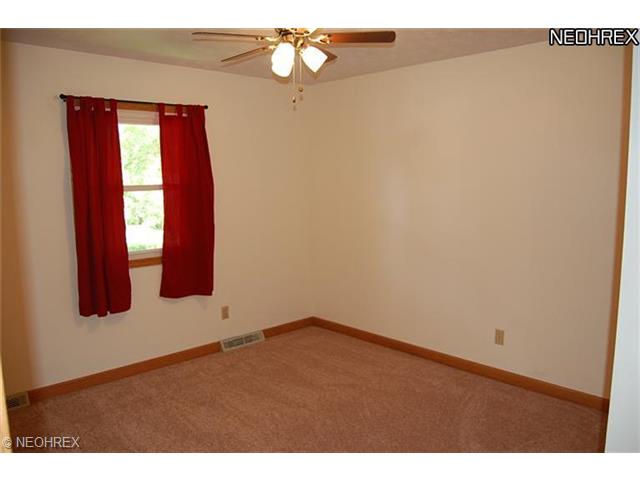 771 Sabrina Dr, Youngstown, OH 44512 photo 7