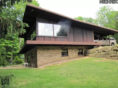 15458 W Middletown Rd, Beloit, OH 44609 photo 2
